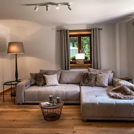 Schneehaus Alpehytte Ehrwald